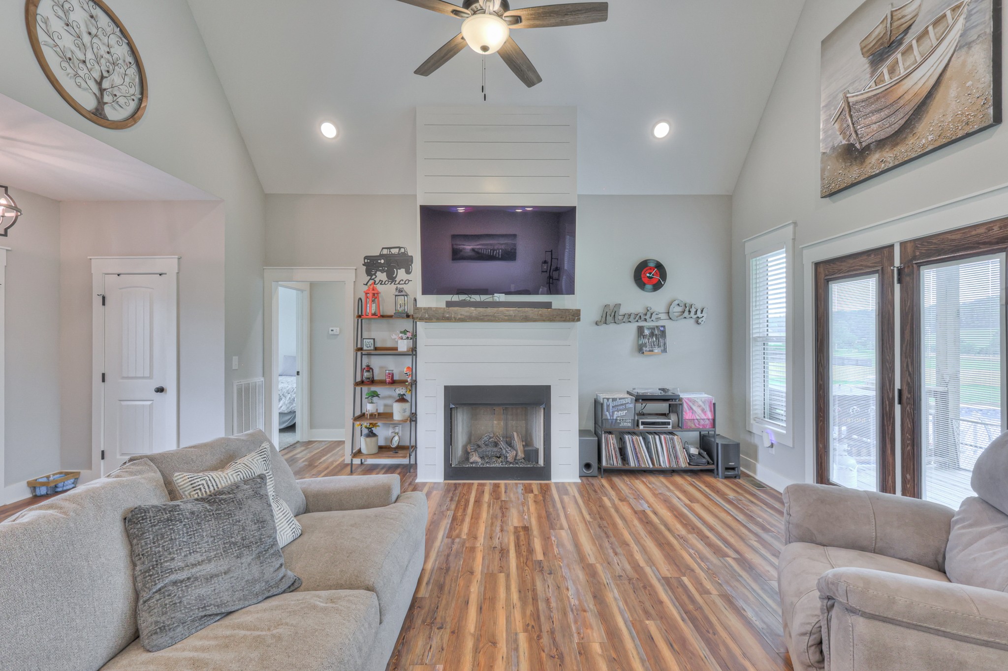 1120 Hearn Hill Rd