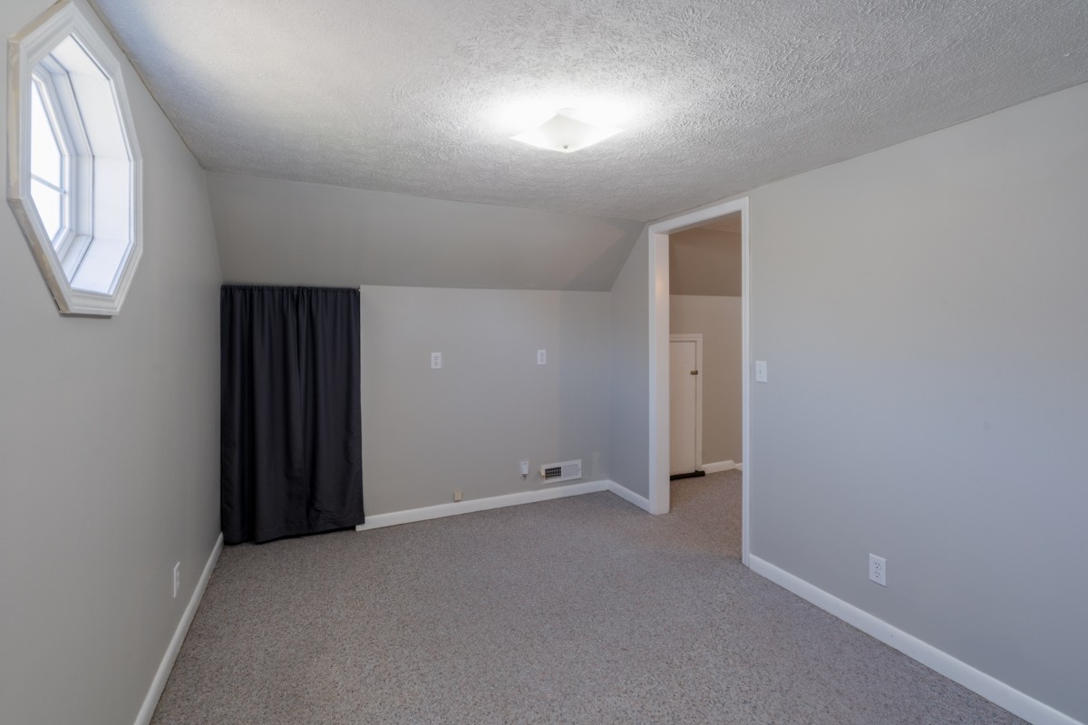 55 Bluebird Ln