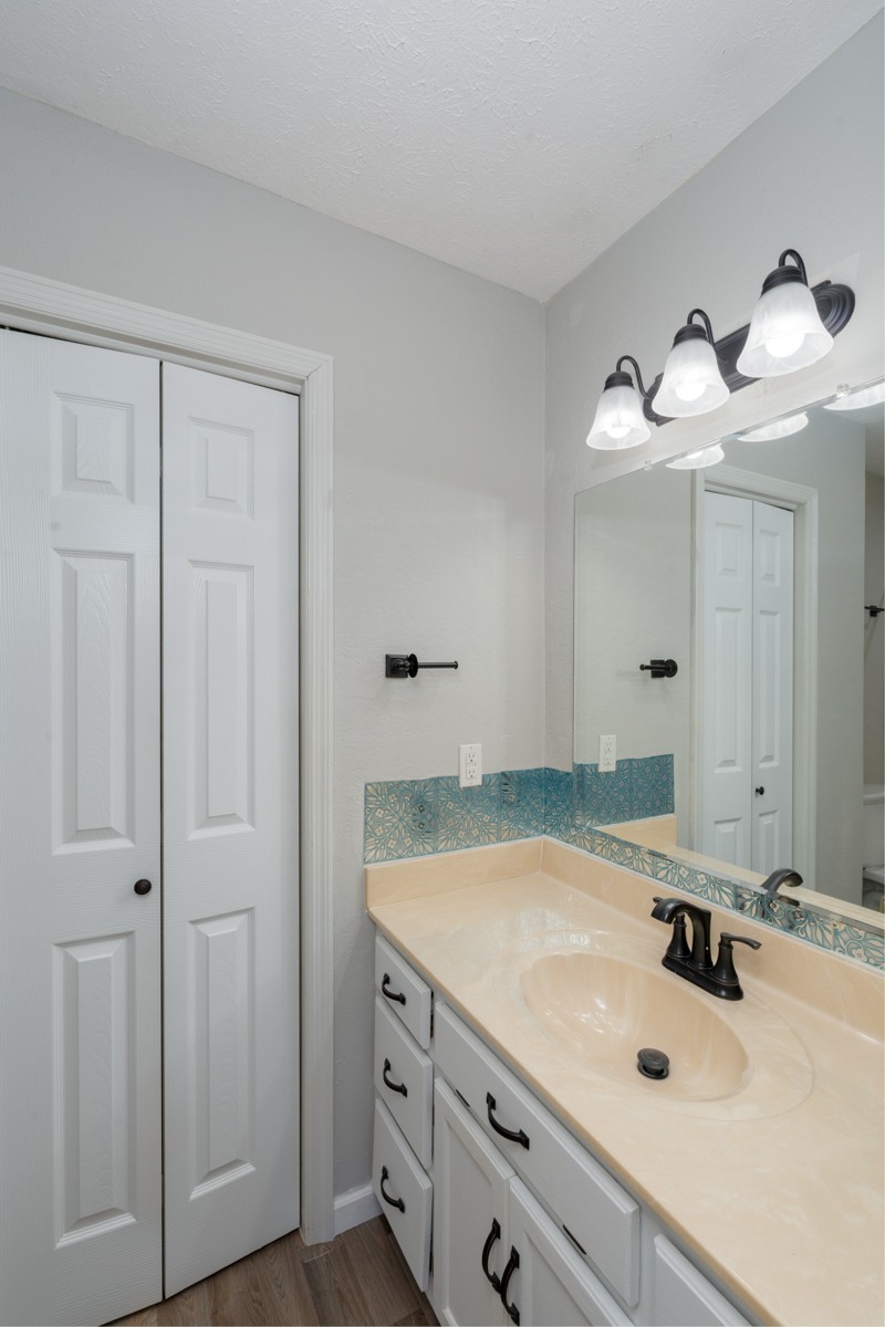 55 Bluebird Ln