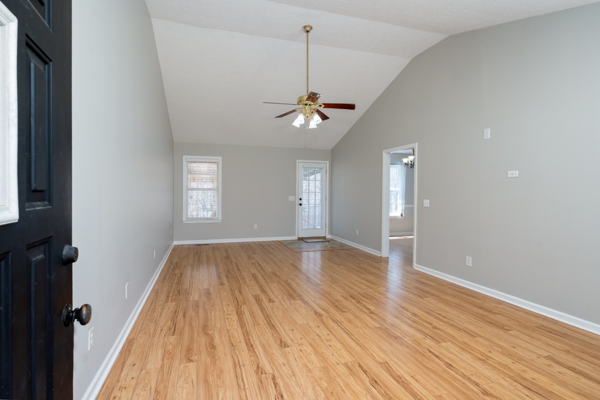 55 Bluebird Ln