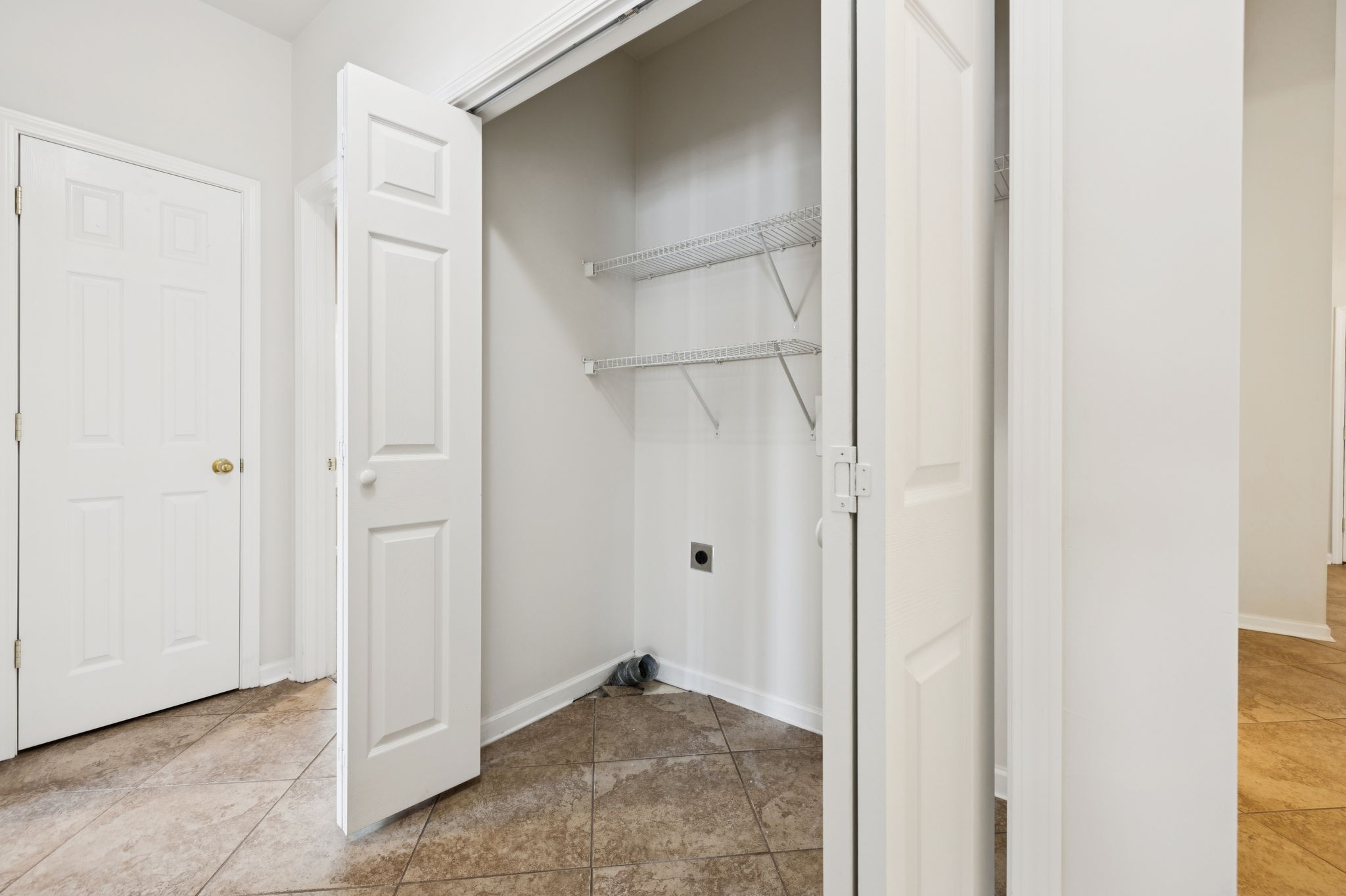 104 Coldwater Dr