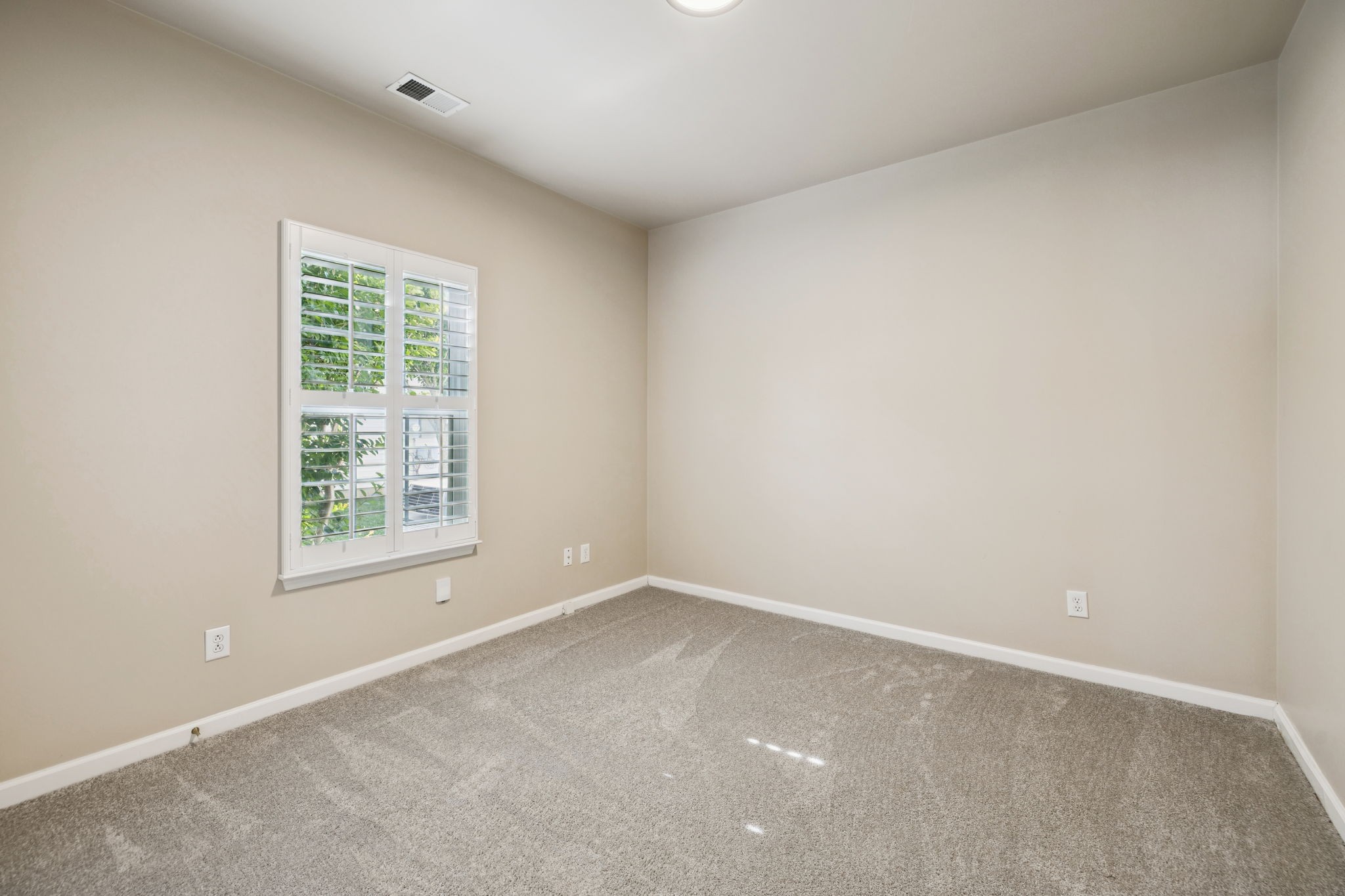 104 Coldwater Dr