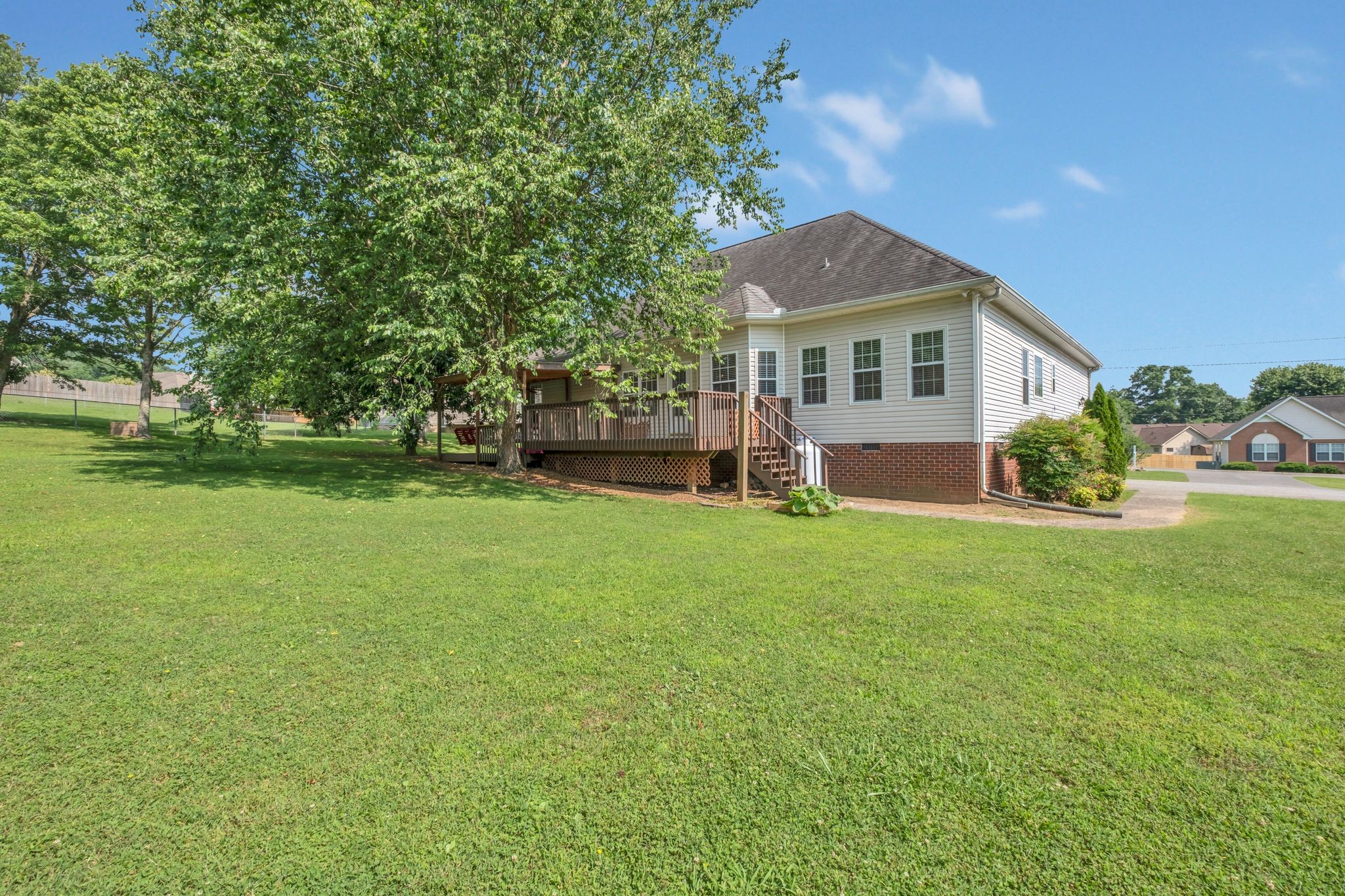 111 Cascade Ln