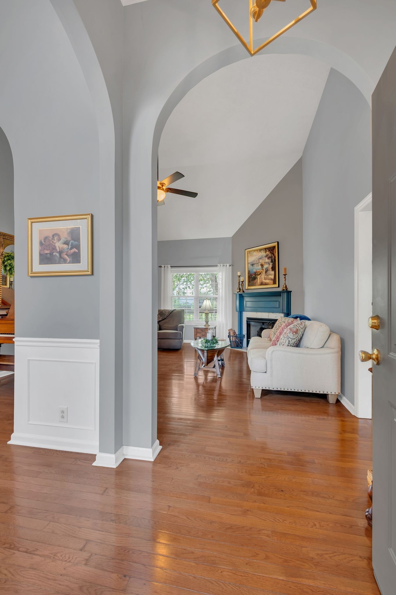 111 Cascade Ln