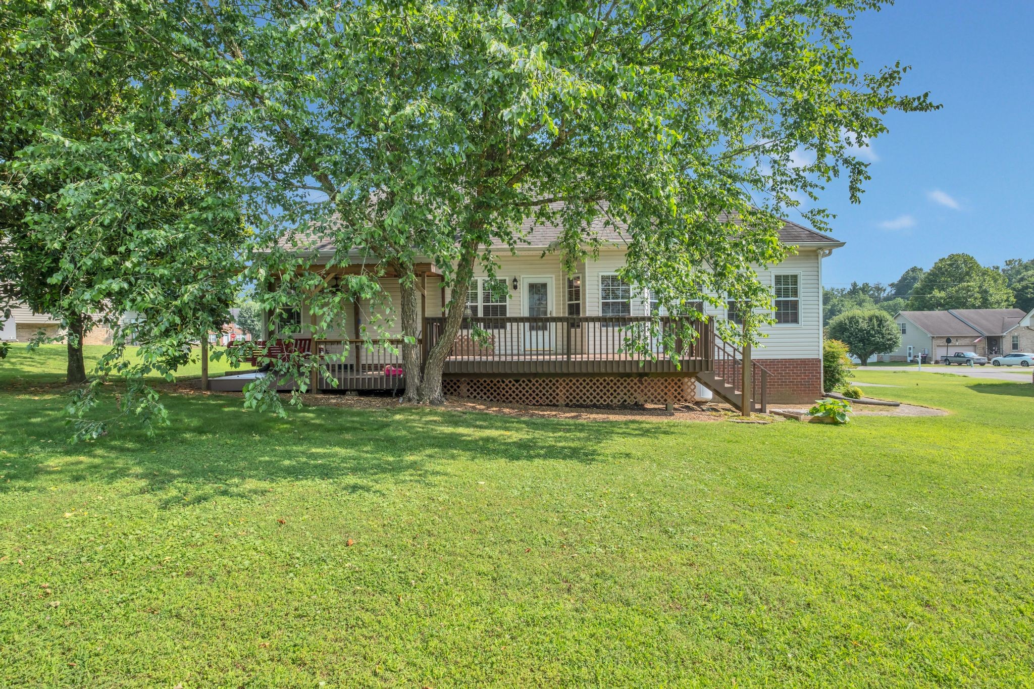 111 Cascade Ln