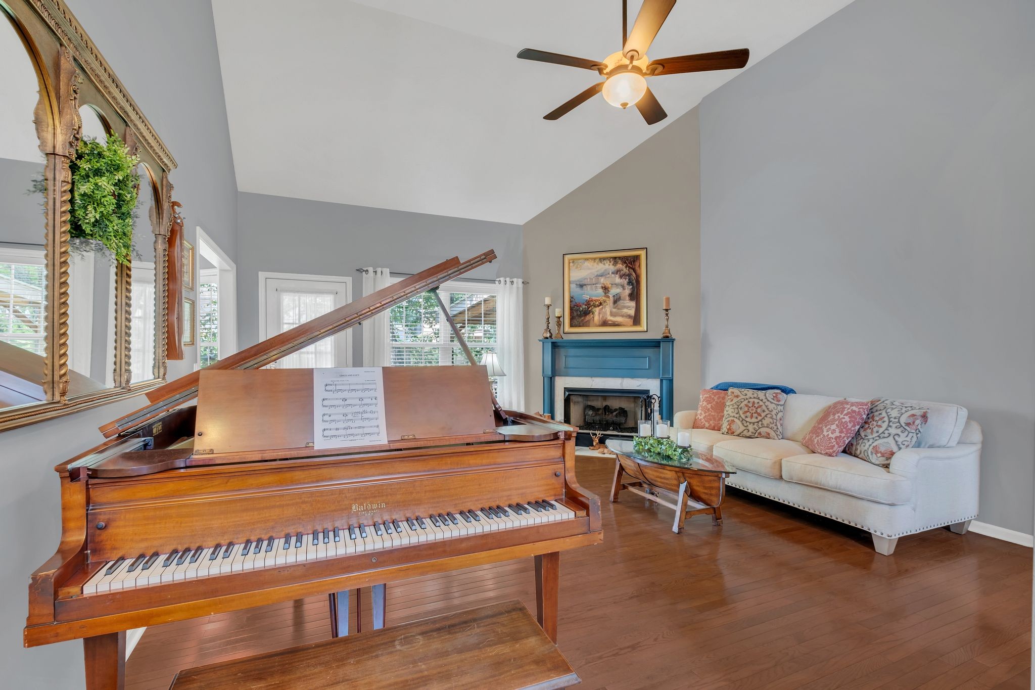 111 Cascade Ln