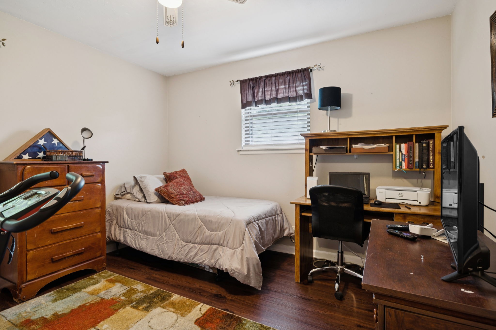 324 Hickory Dr