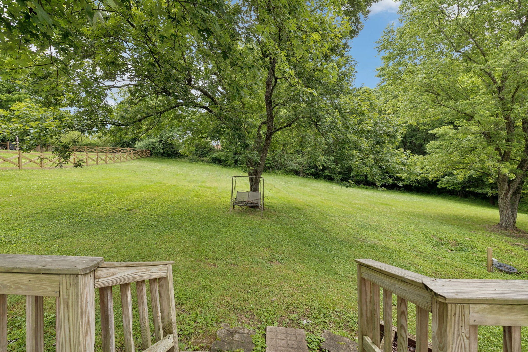 324 Hickory Dr
