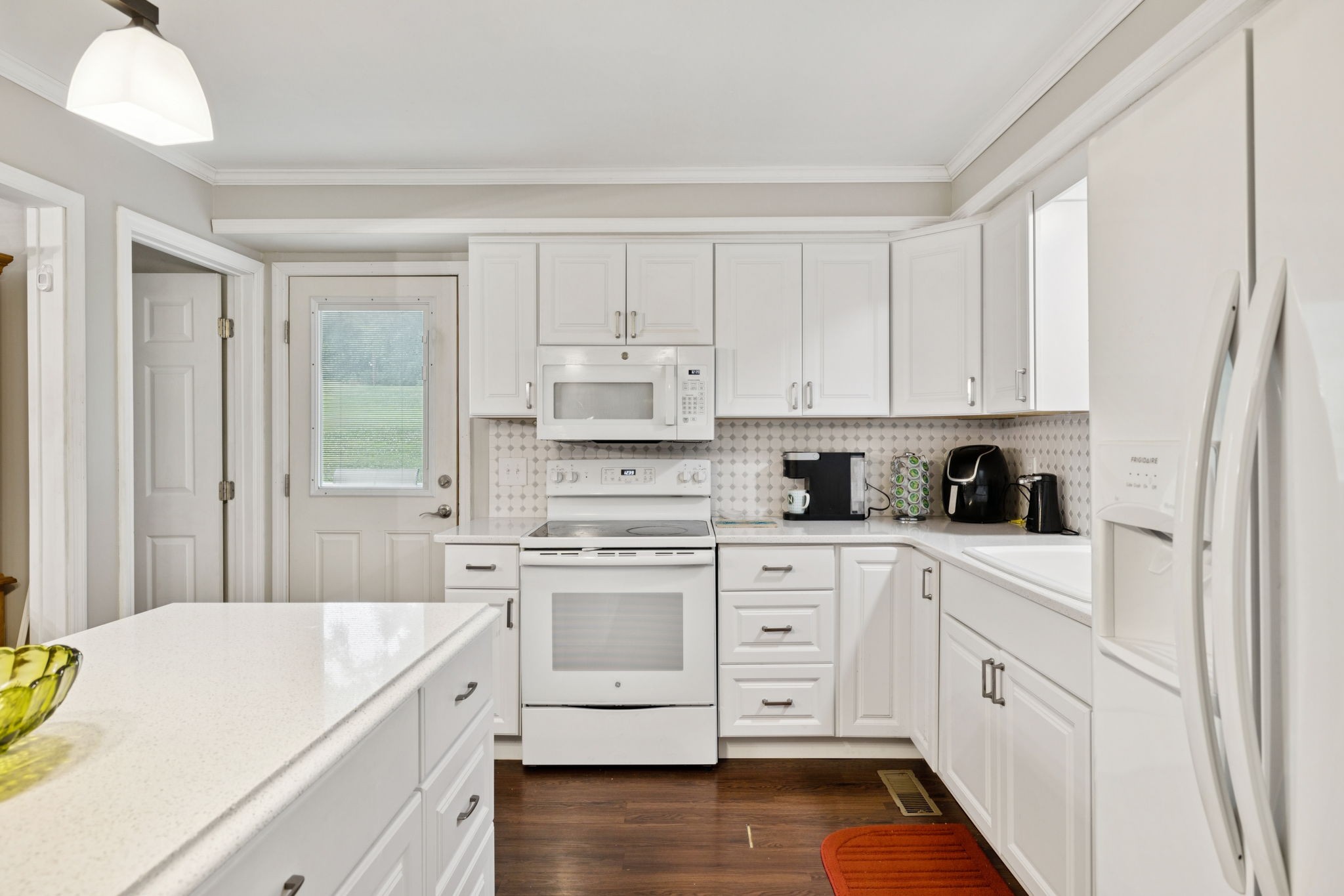 324 Hickory Dr