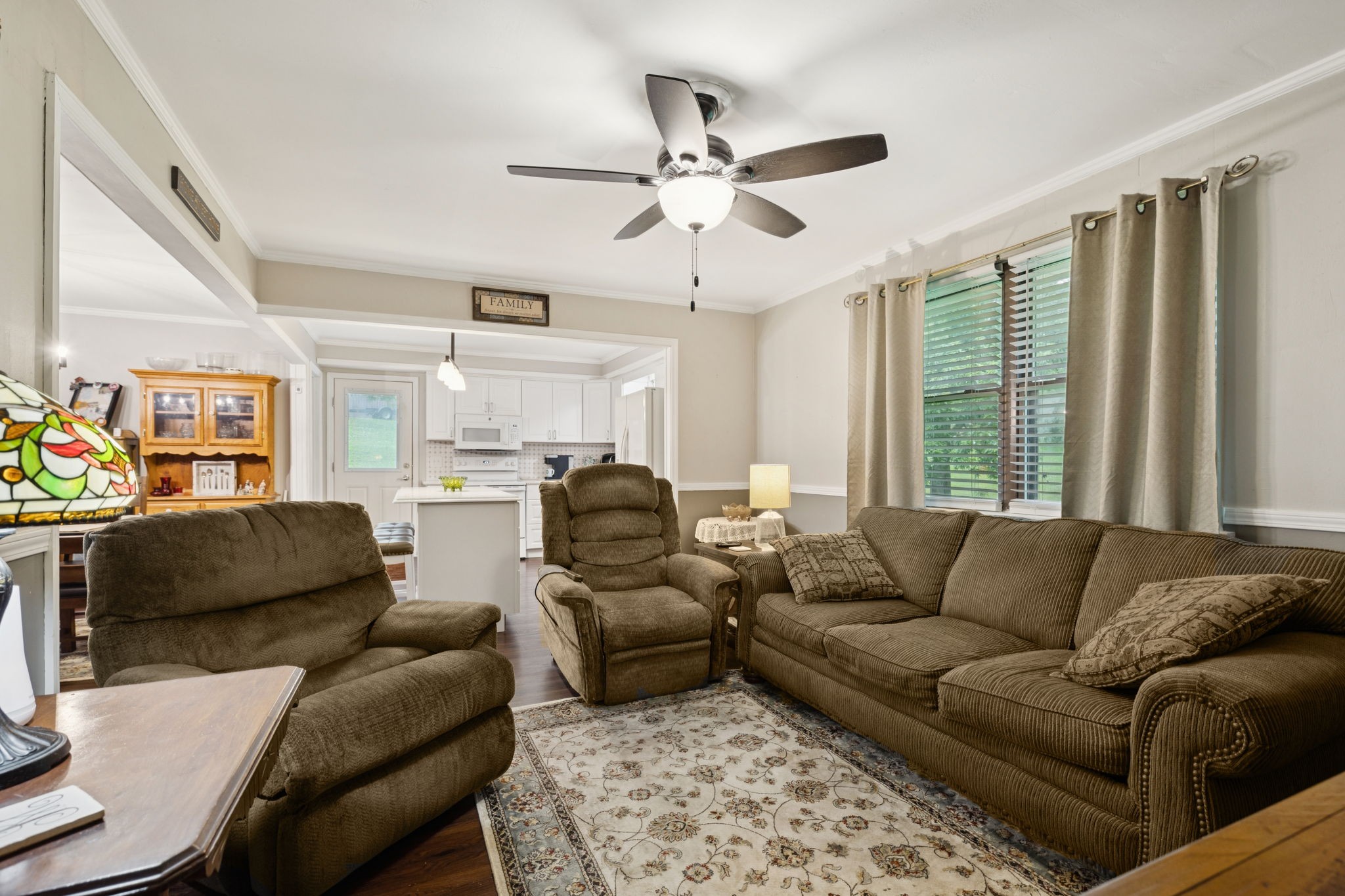 324 Hickory Dr