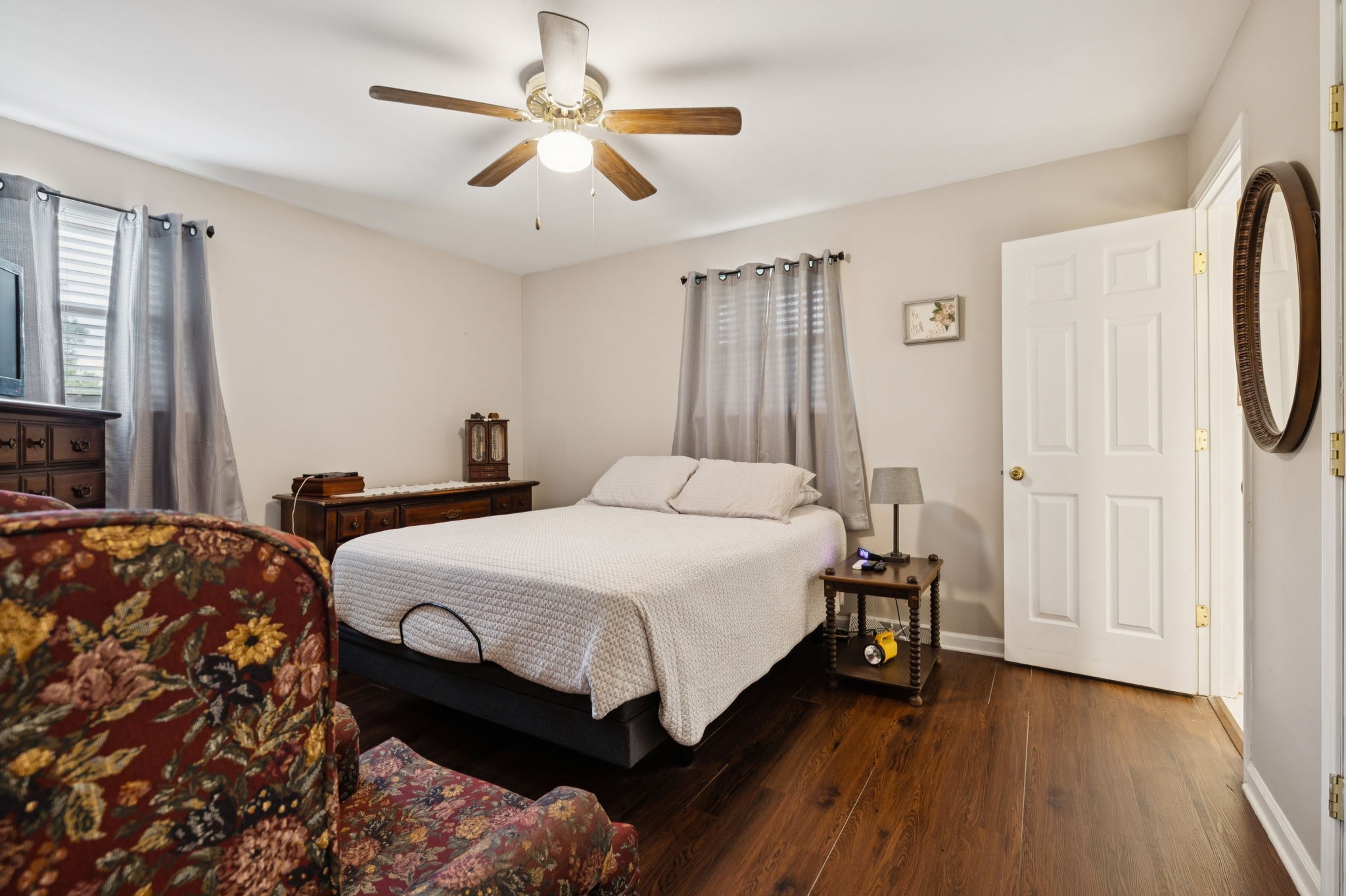 324 Hickory Dr