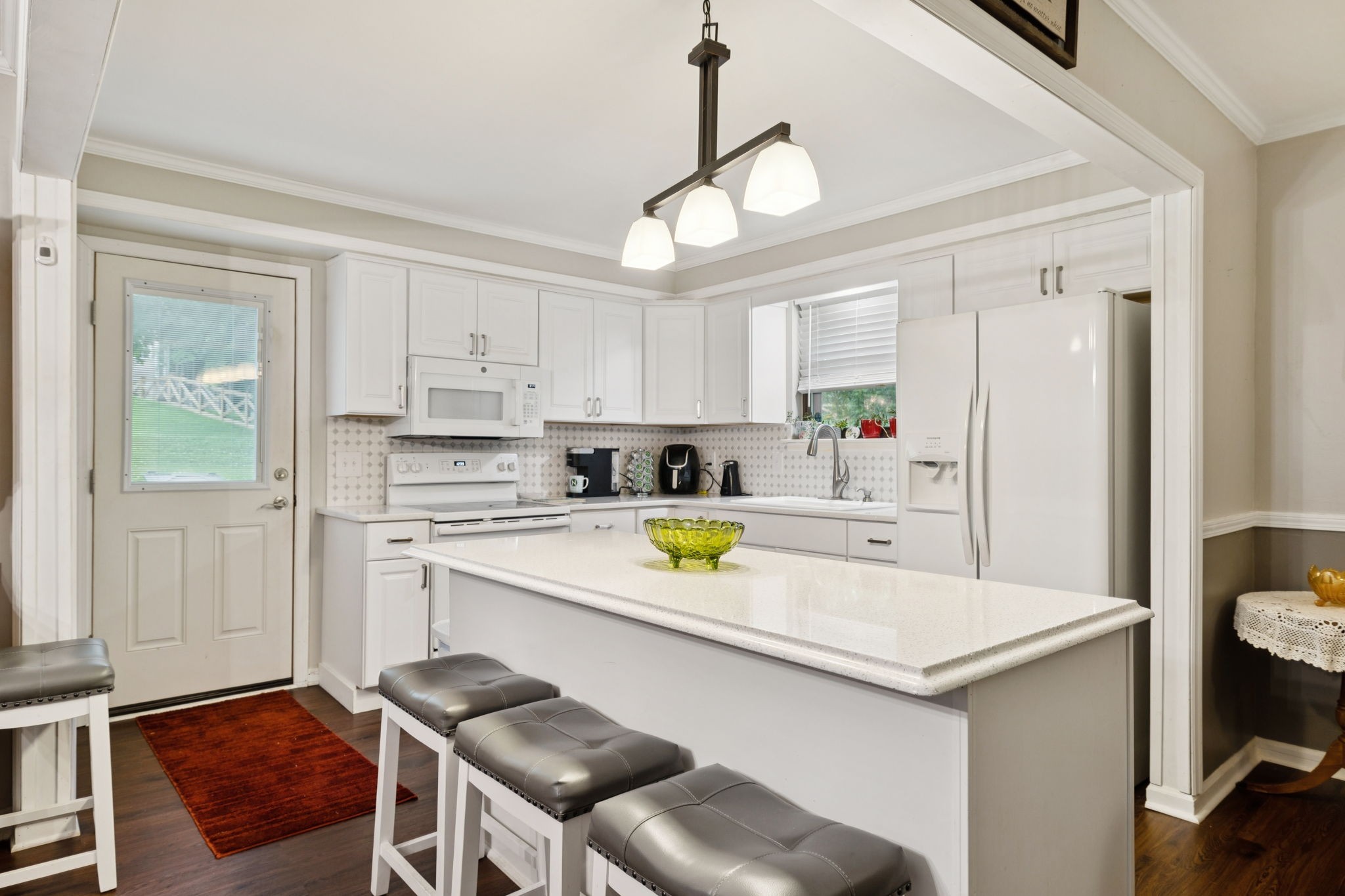 324 Hickory Dr