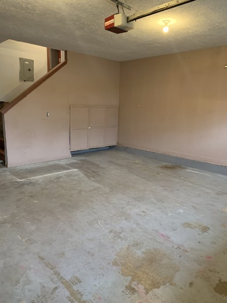 1707 University Dr