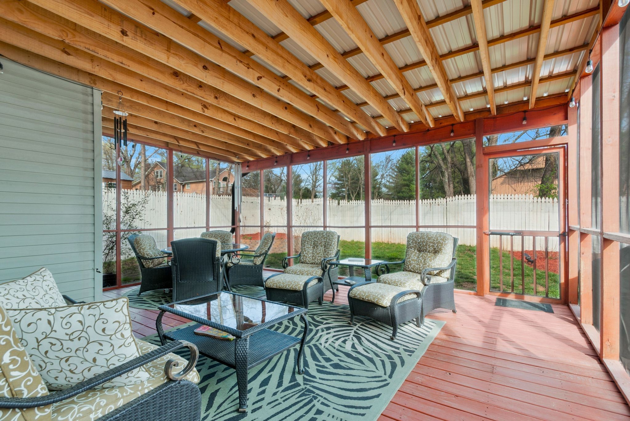 1707 University Dr