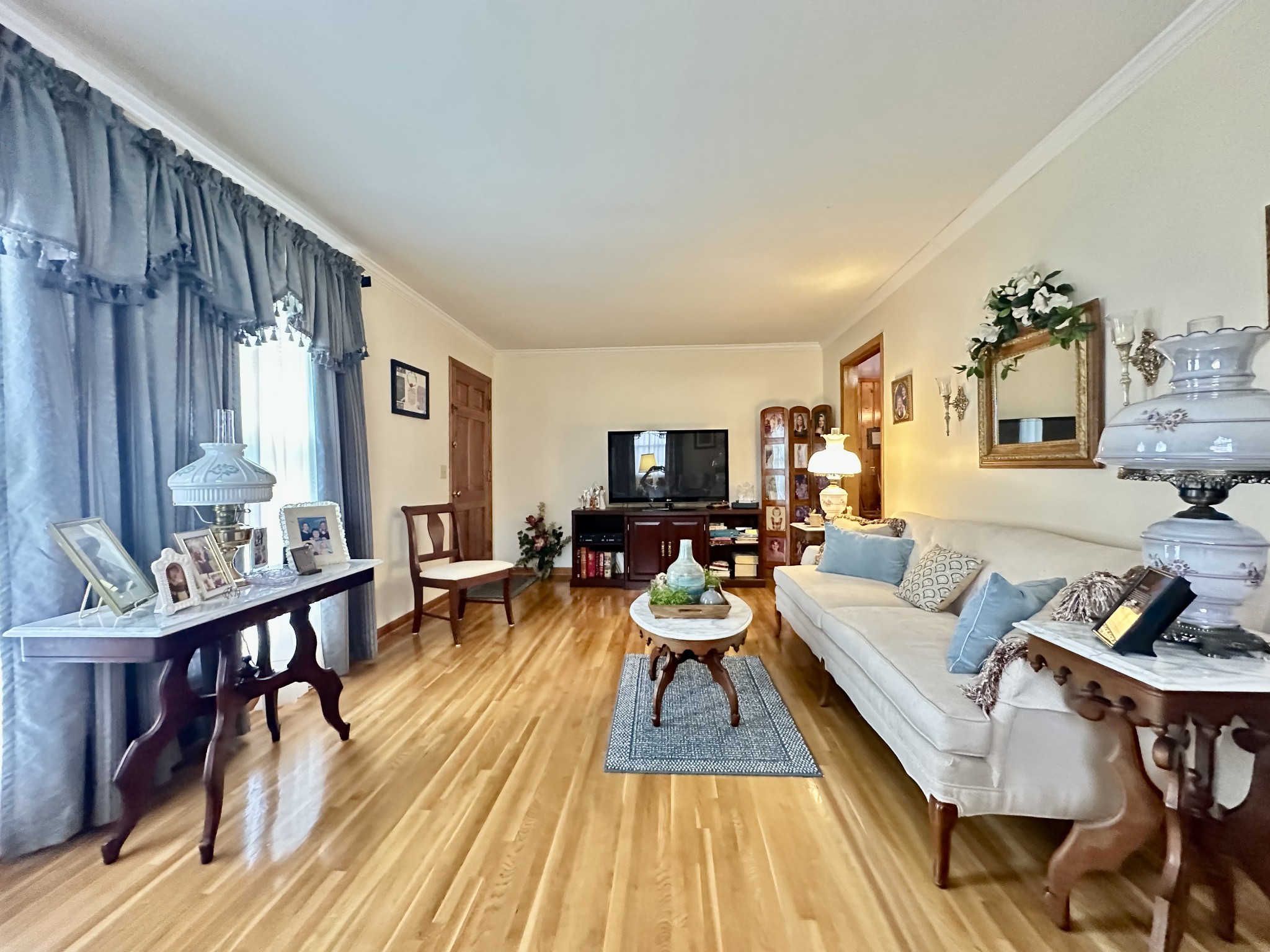 293 Bonnasprings Dr