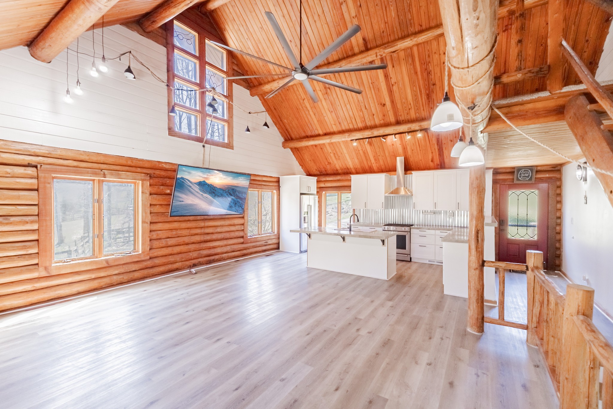 602 Woods Ct