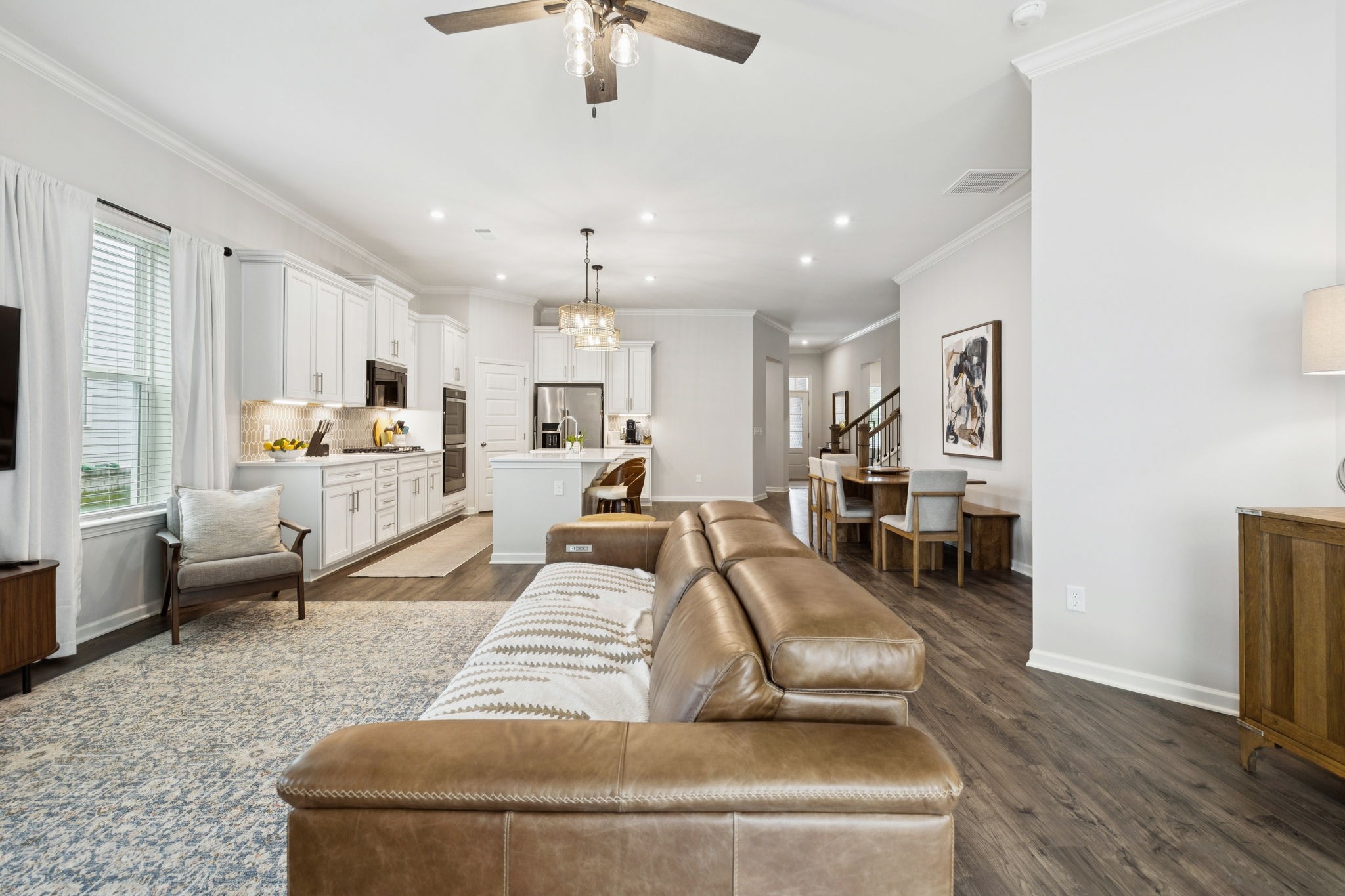 1434 Autumn Leaf Ln