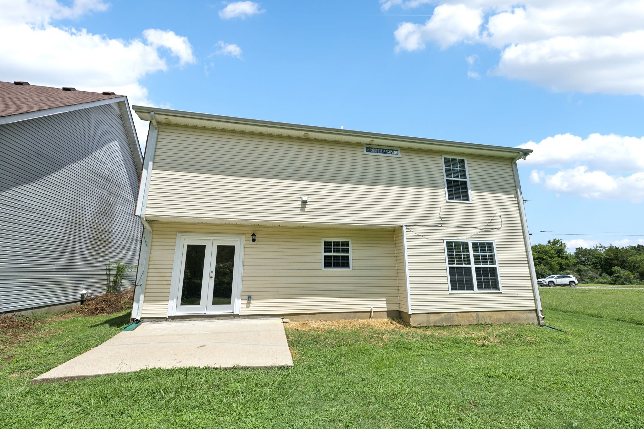 1056 Lakewalk Dr