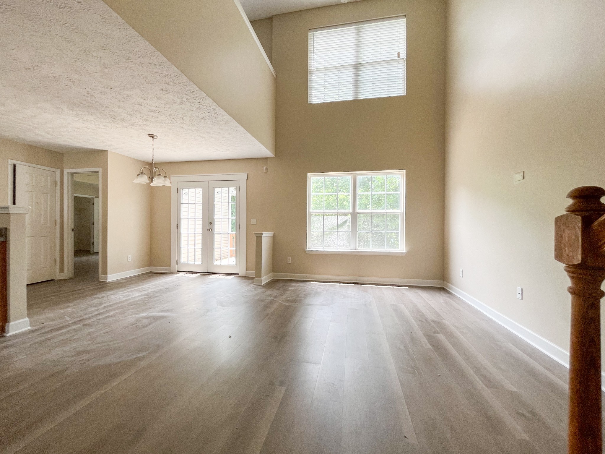 1564 Laurel Ledge Dr