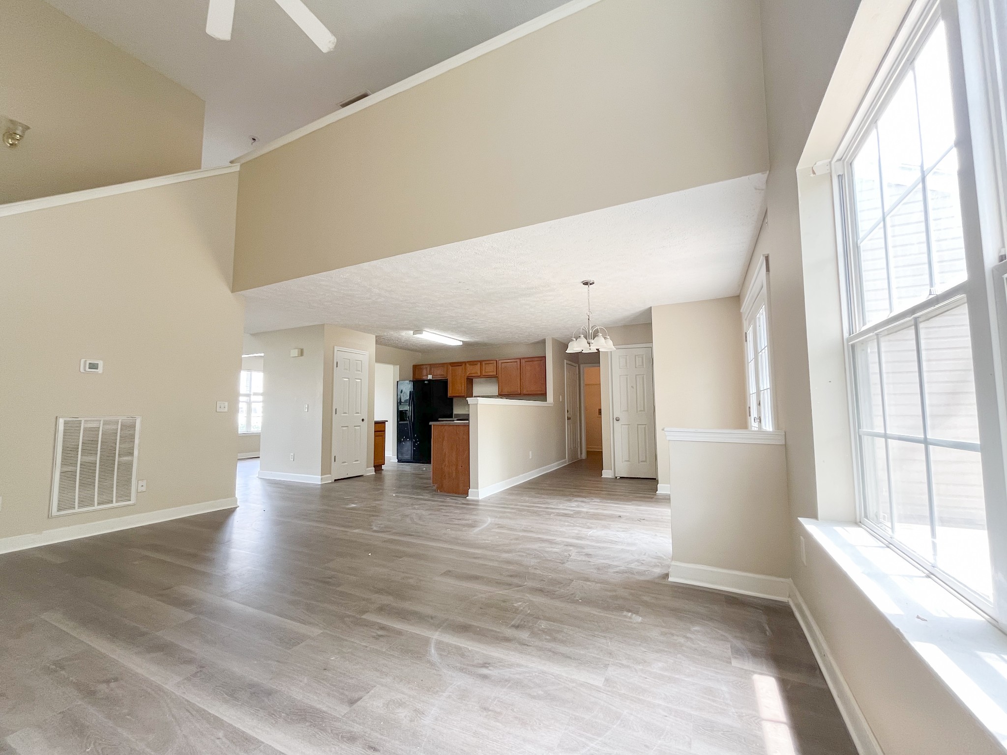 1564 Laurel Ledge Dr