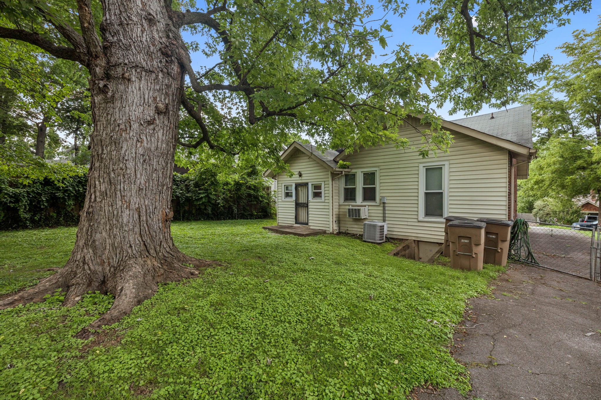 1428 Sumner Ave