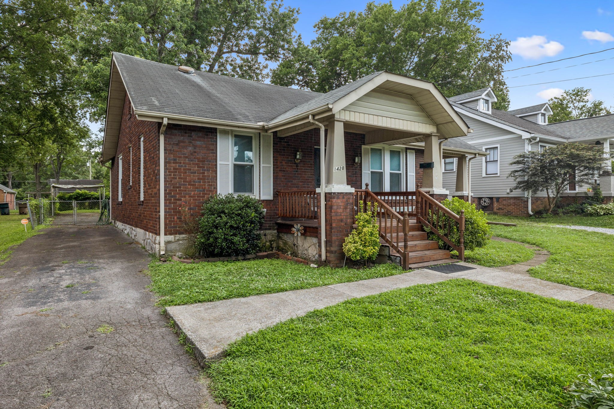 1428 Sumner Ave