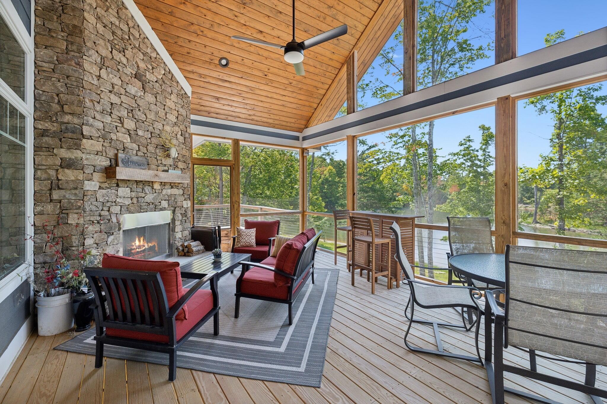 1158 Bluff View Drive