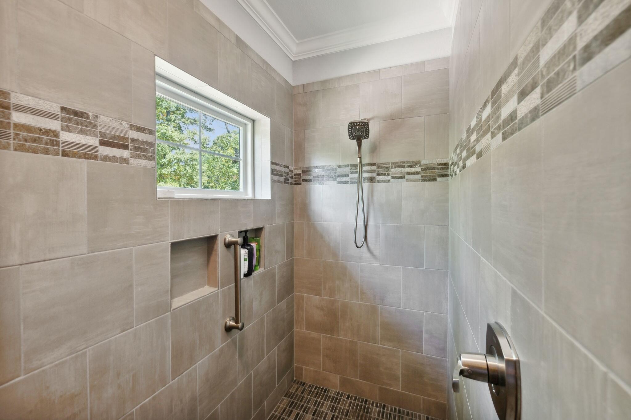 1158 Bluff View Drive