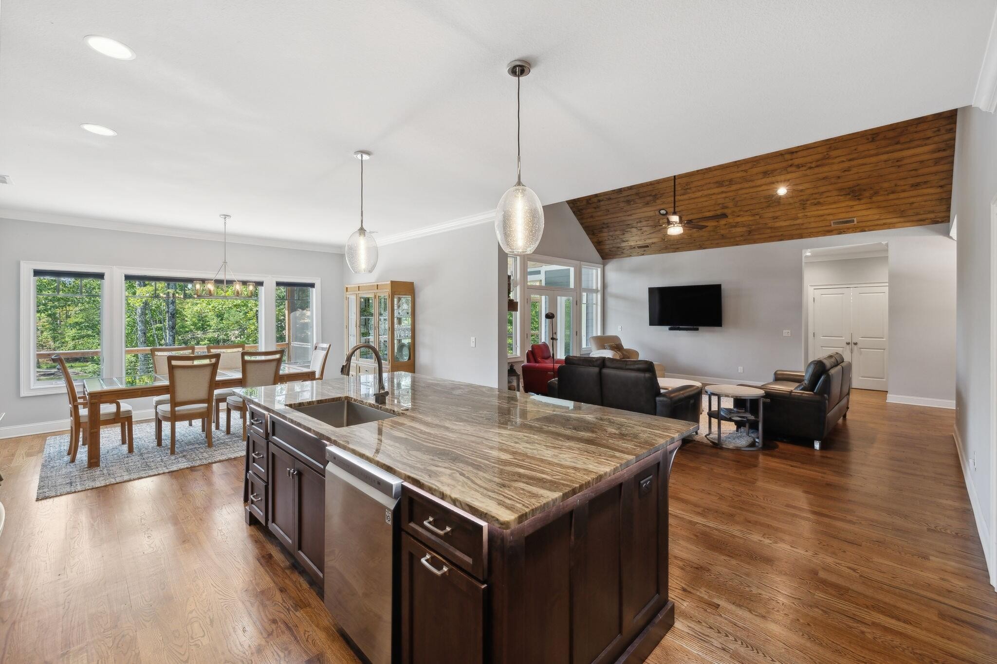 1158 Bluff View Drive