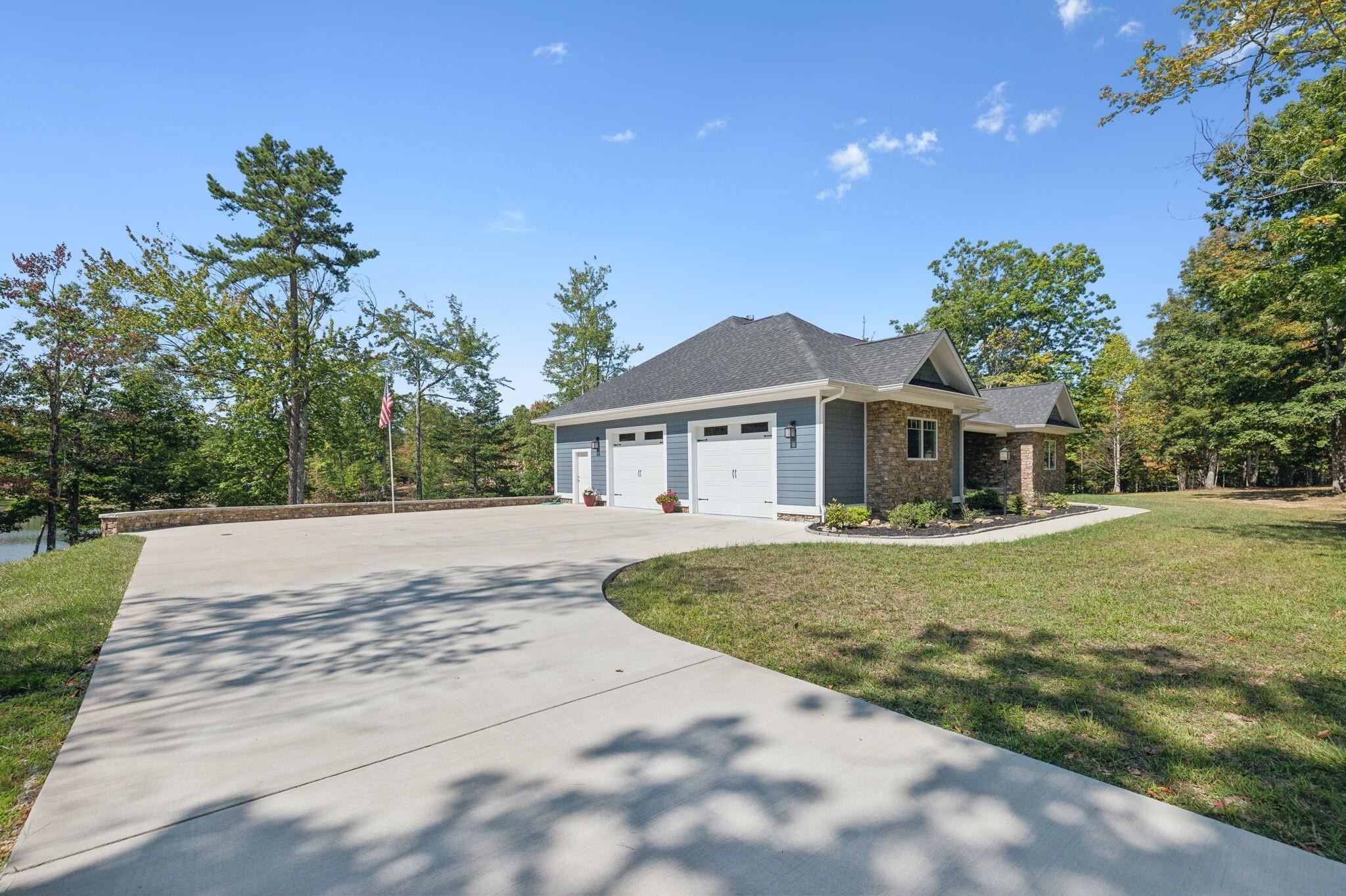 1158 Bluff View Drive