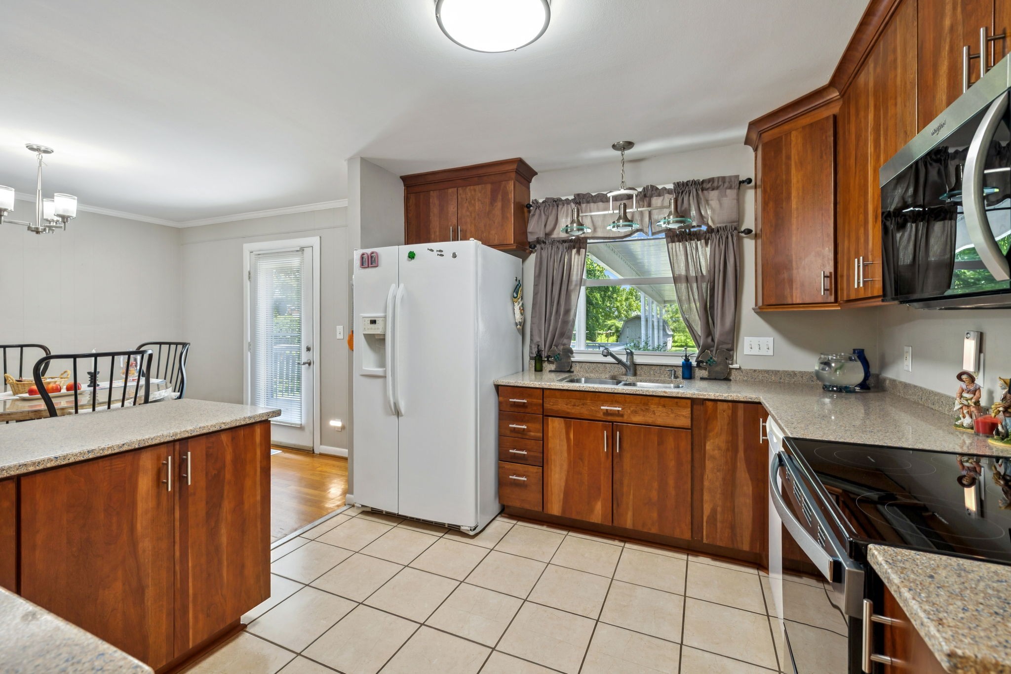 3132 Stafford Dr
