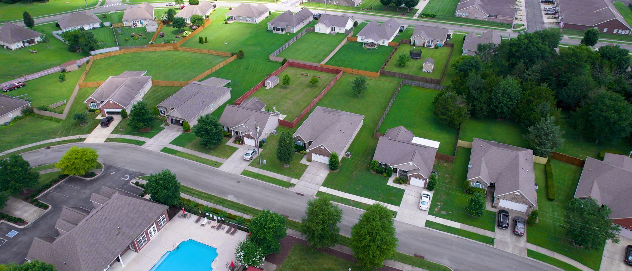 1469 Woodside Dr