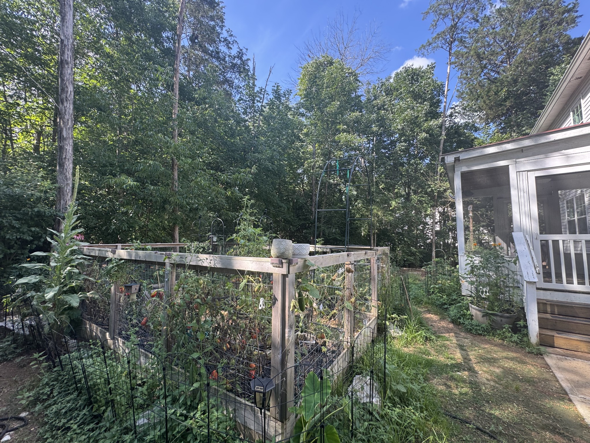 85 Spring Valley Dr