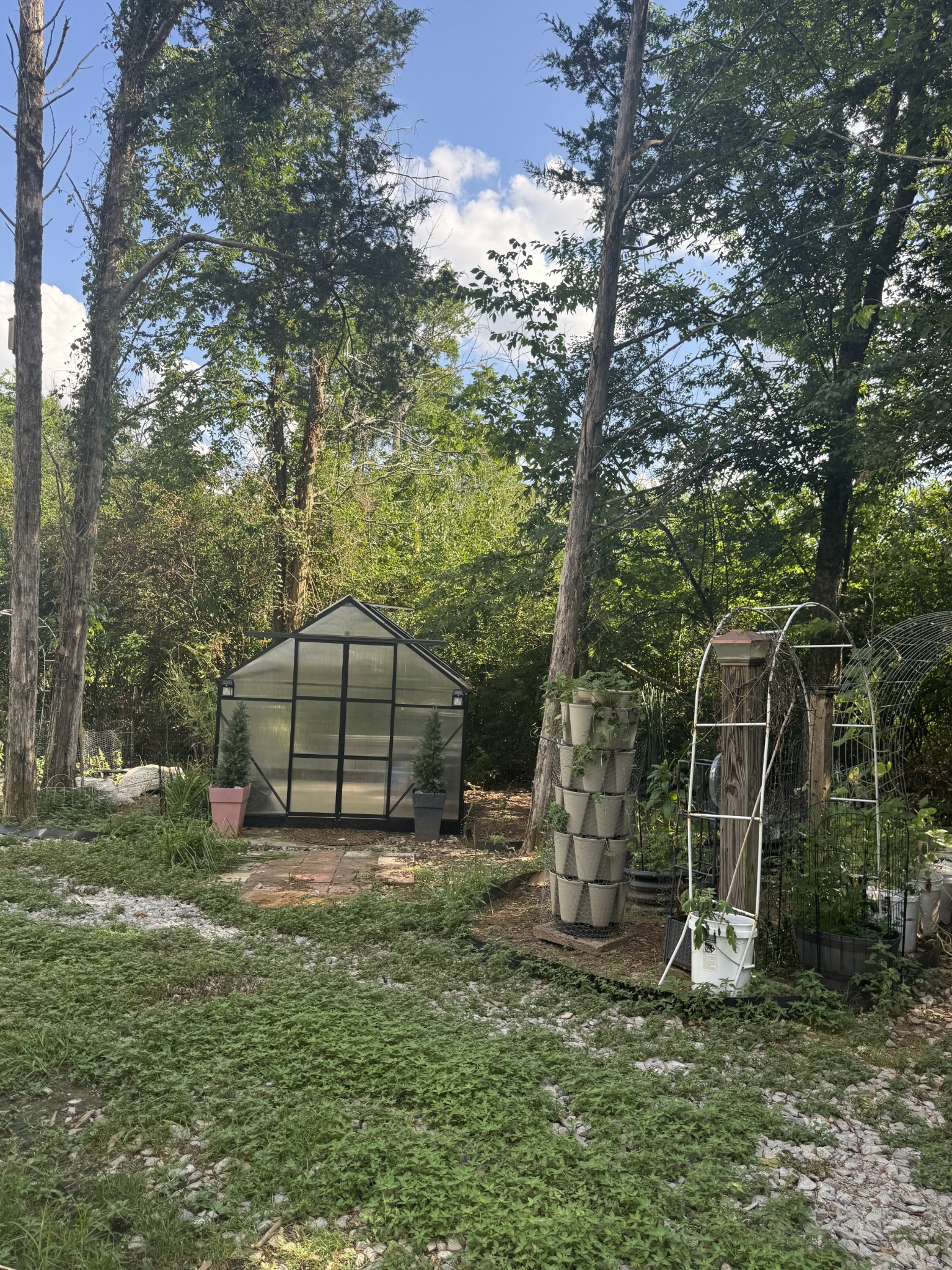 85 Spring Valley Dr