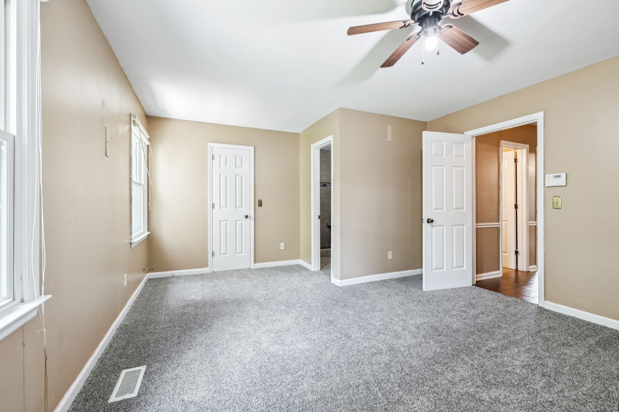 211 Woodmaker Ct