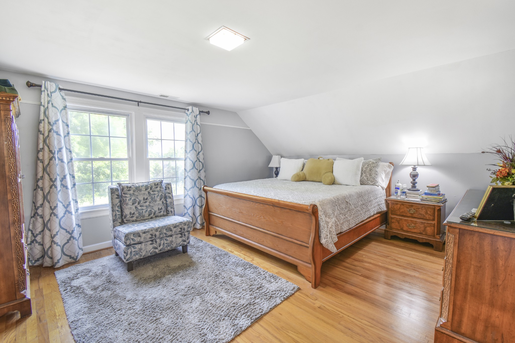 130 Sunset Dr