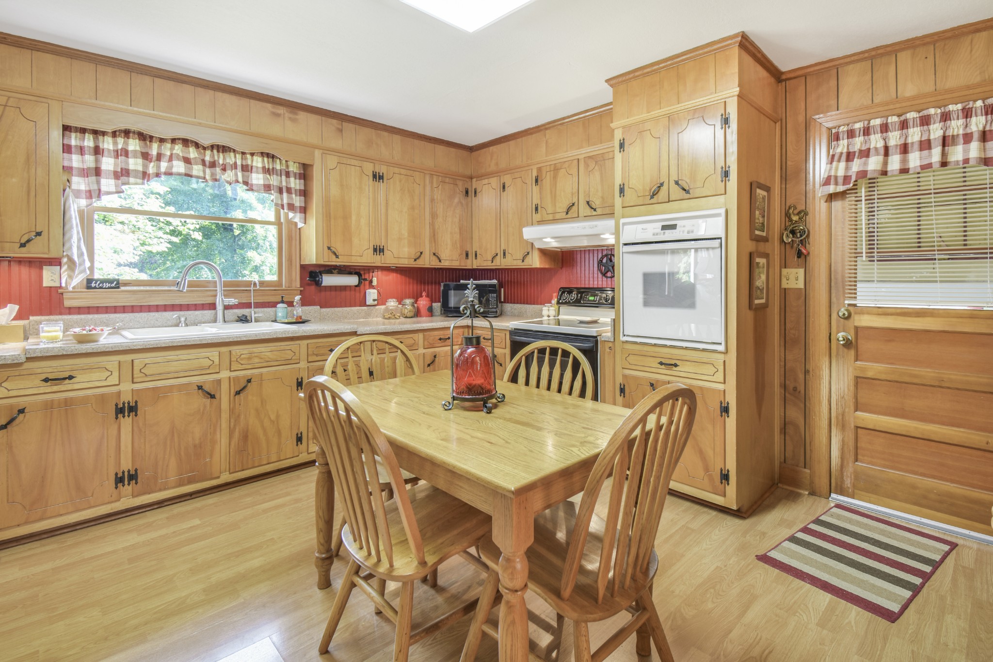 130 Sunset Dr