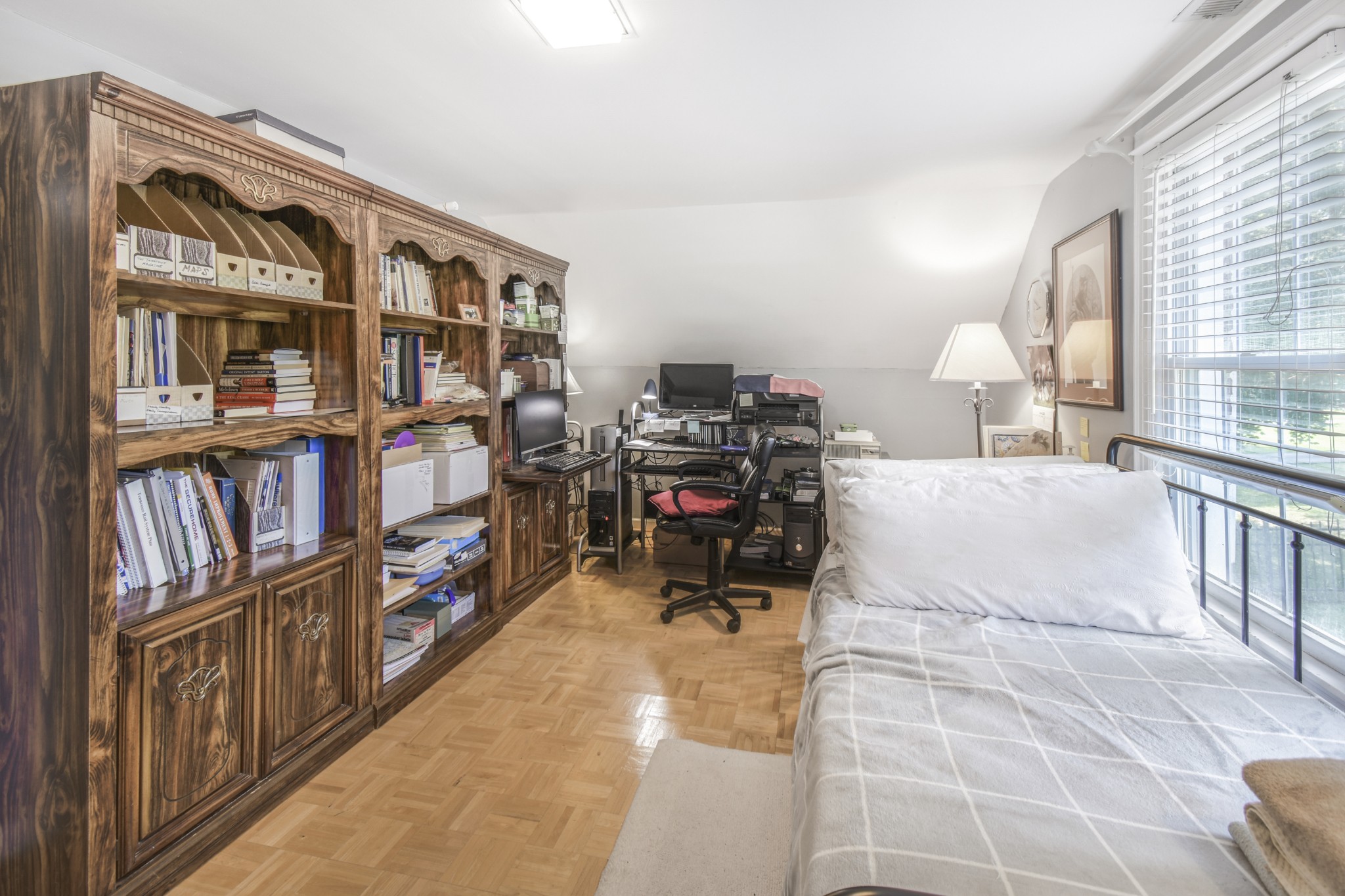 130 Sunset Dr