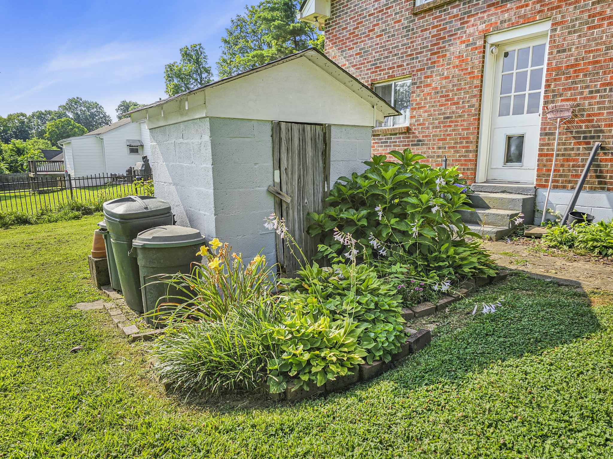 130 Sunset Dr