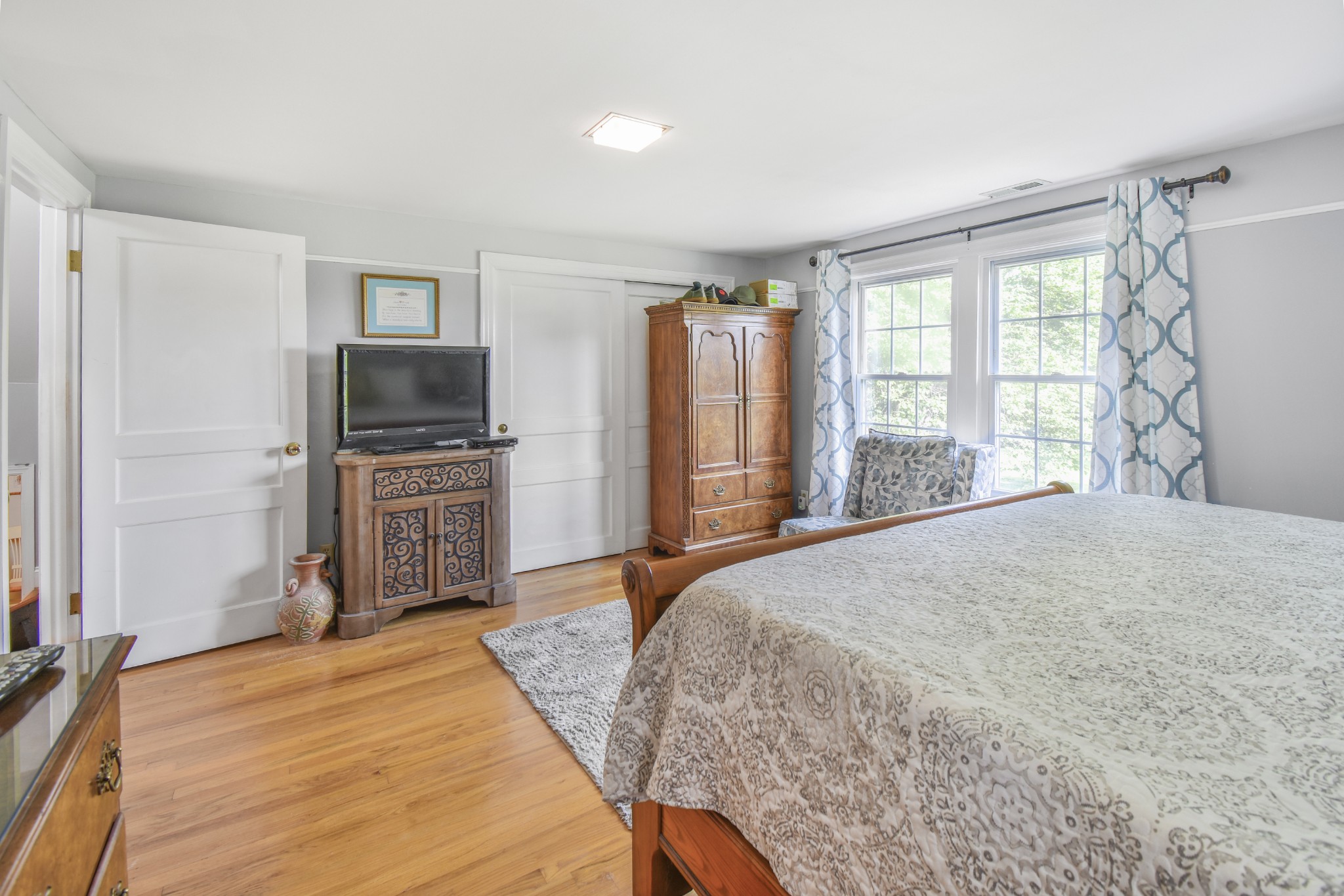 130 Sunset Dr