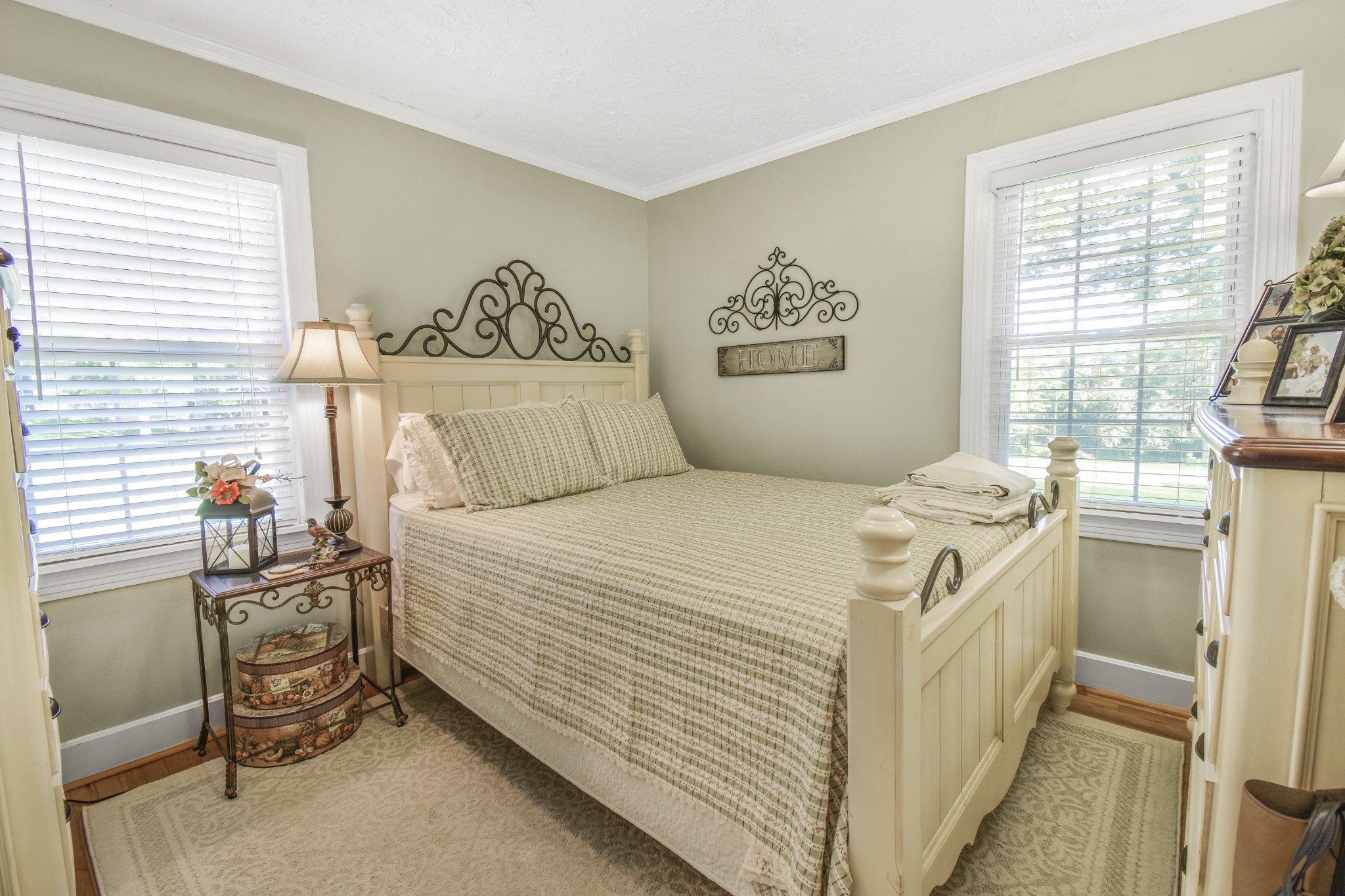 130 Sunset Dr