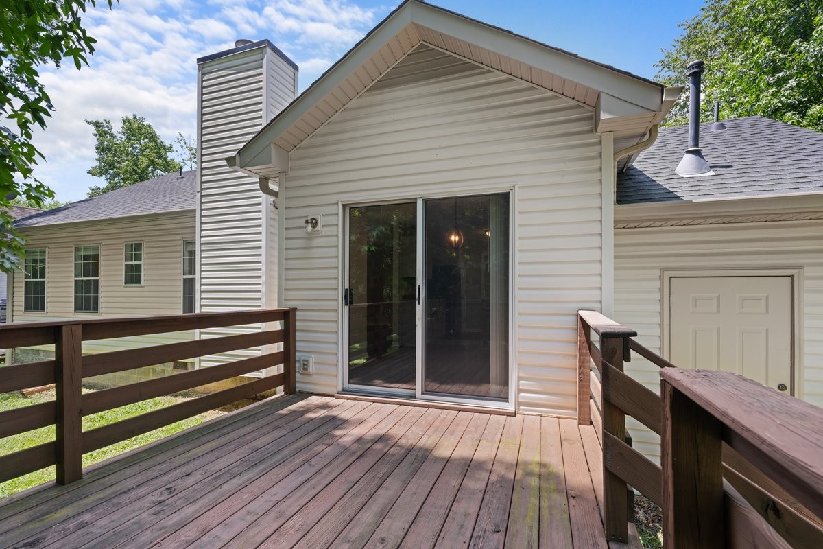 202 Hunterwood Dr