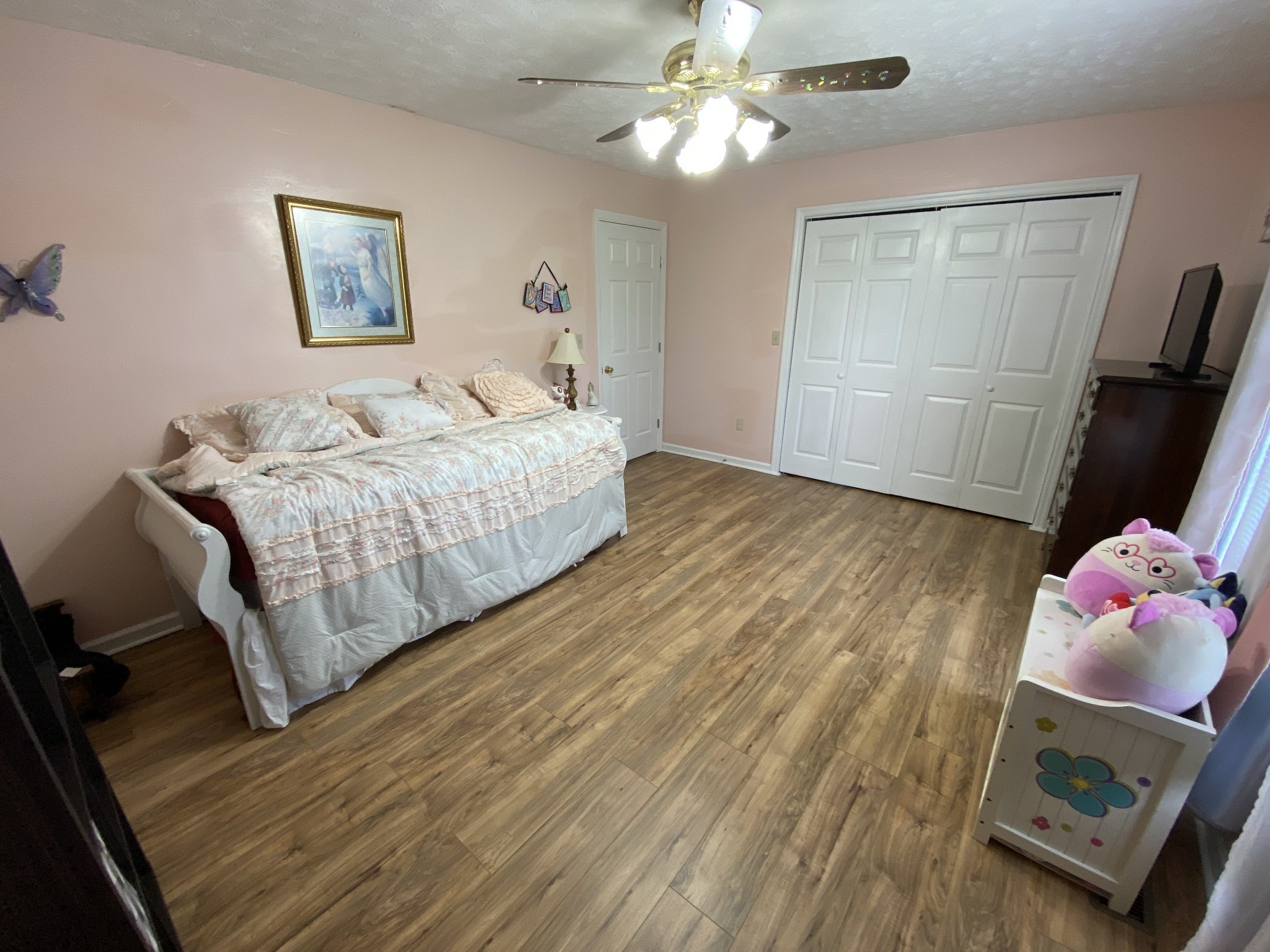 172 Landrum Ln
