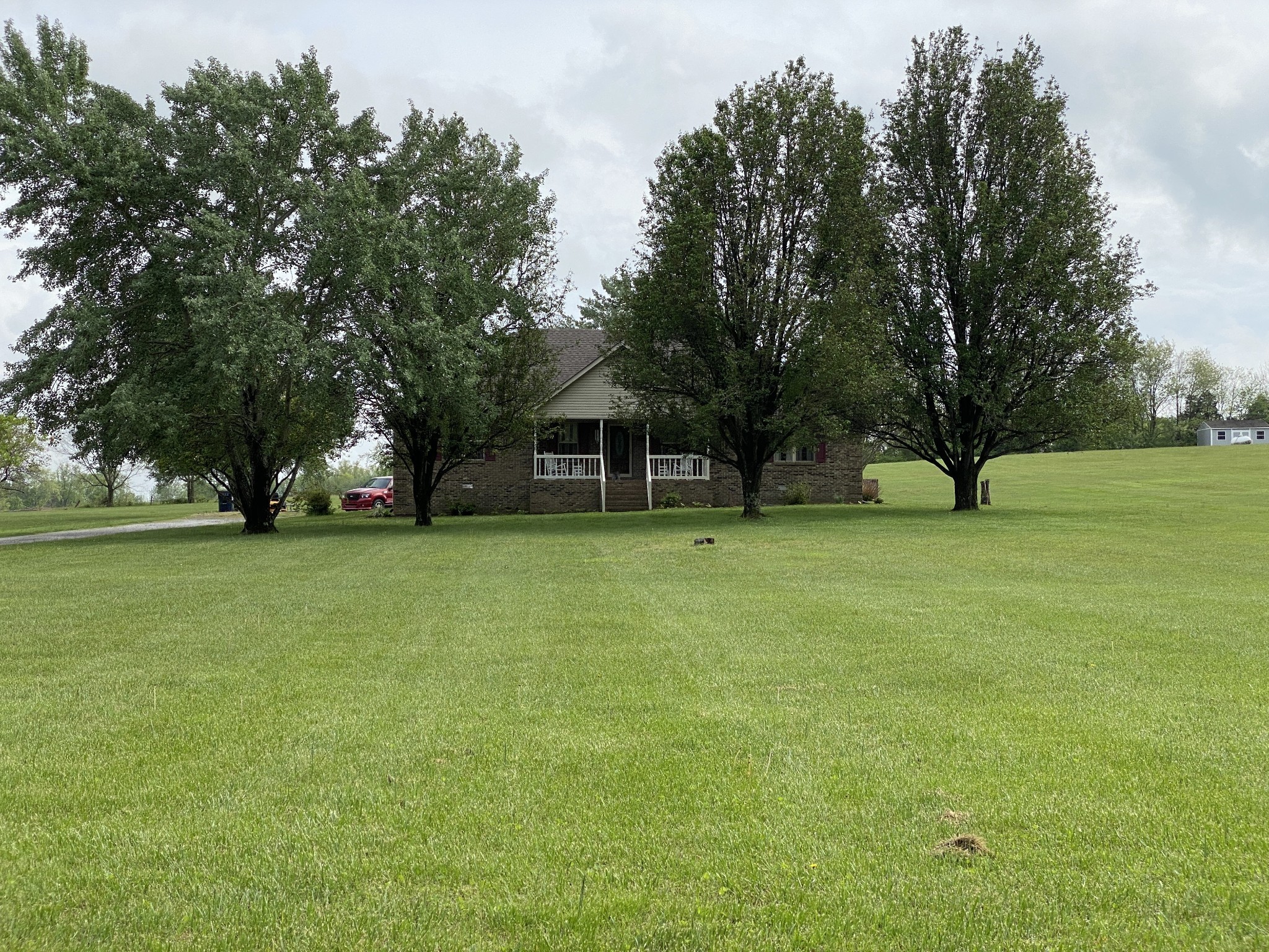 172 Landrum Ln