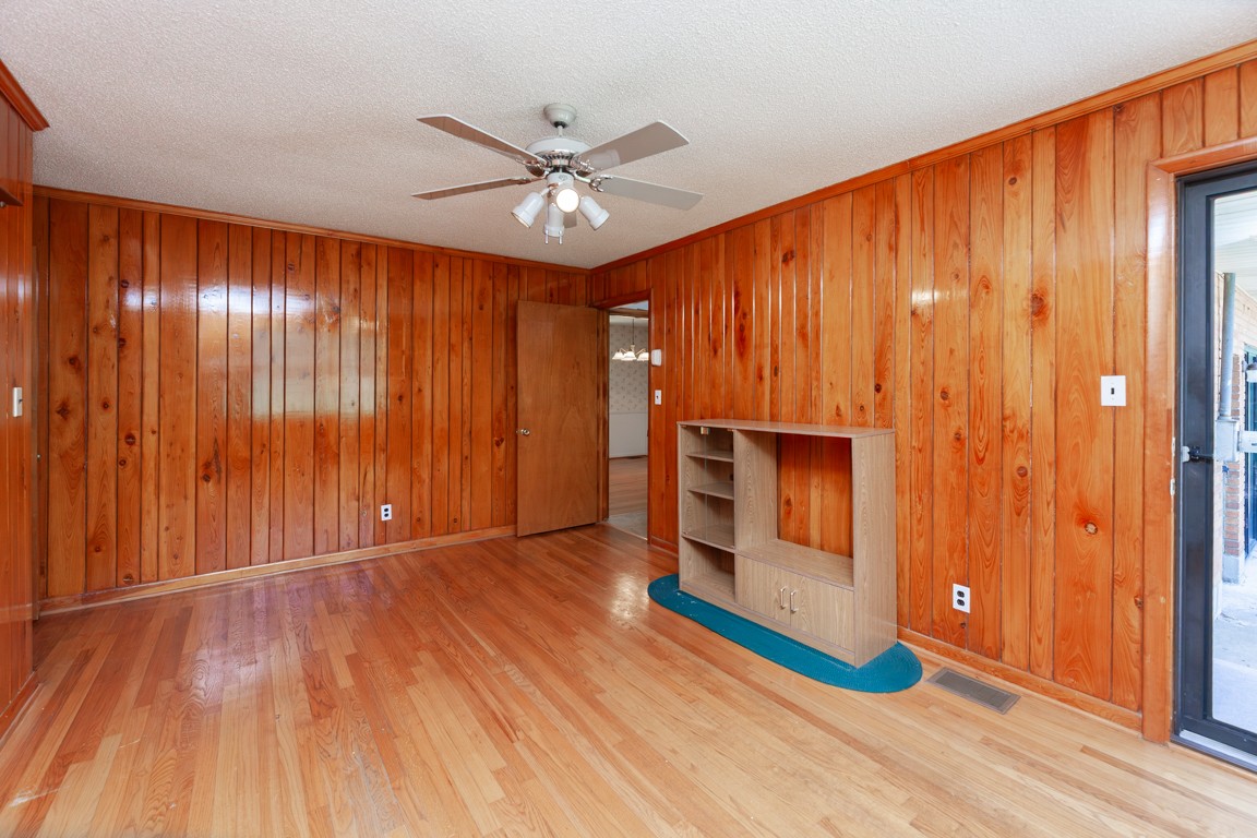 2829 Donna Hill Dr
