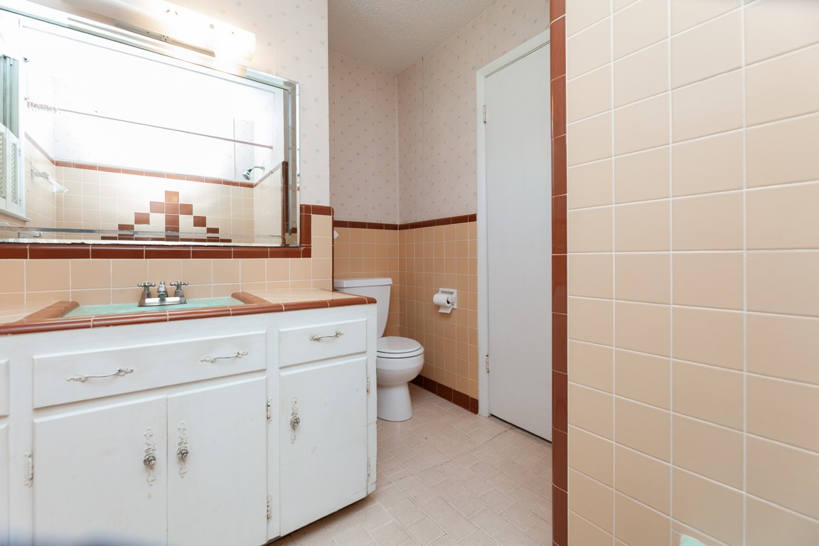 2829 Donna Hill Dr