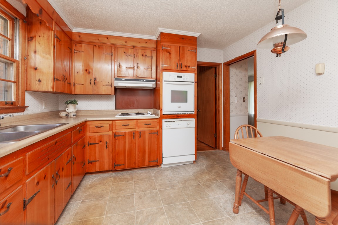 2829 Donna Hill Dr