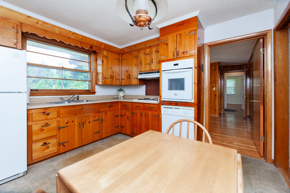 2829 Donna Hill Dr