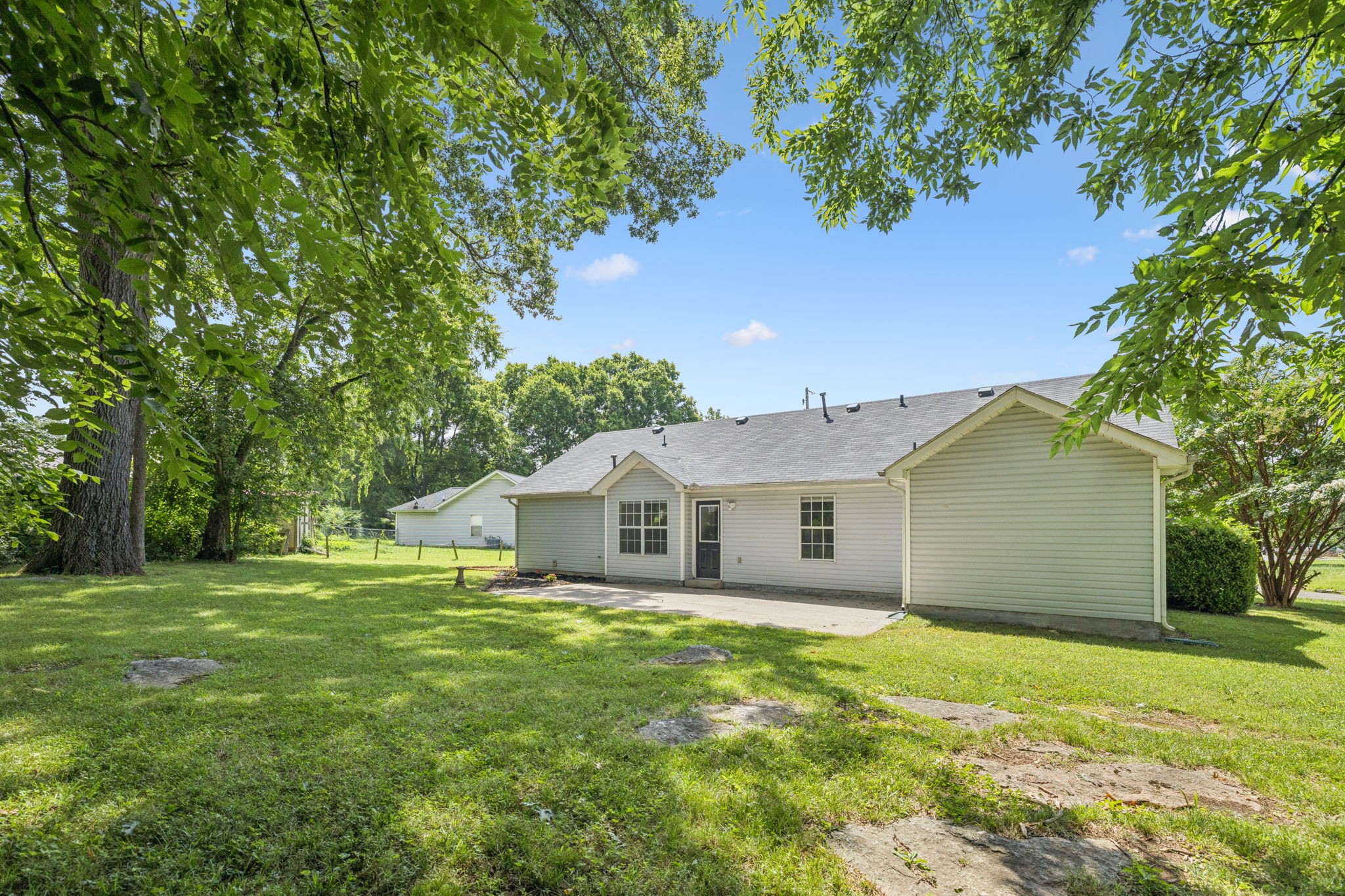 1005 Cedarstone Ct