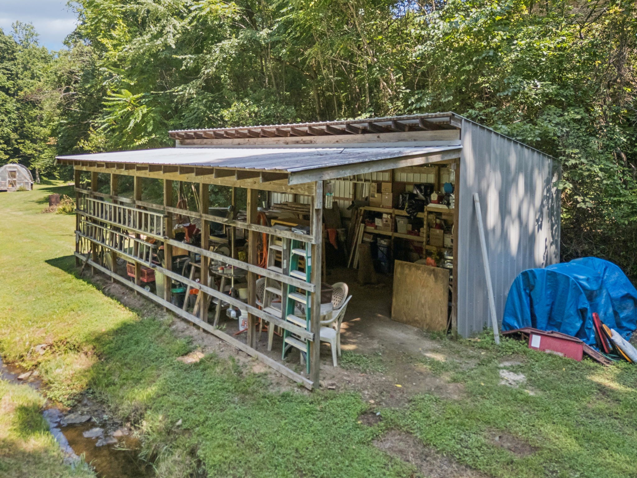 137 LW Lacy Rd